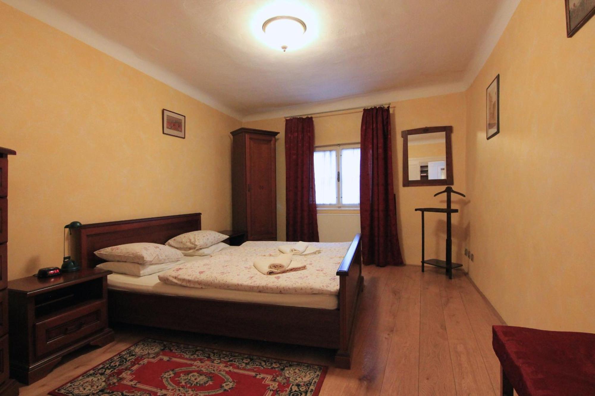 Prokopska In The Heart Of Mala Strana Praag